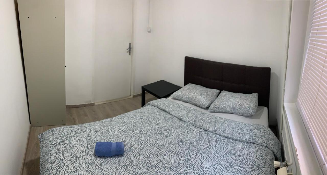 Private Rooms Belgrade Hostel Luaran gambar